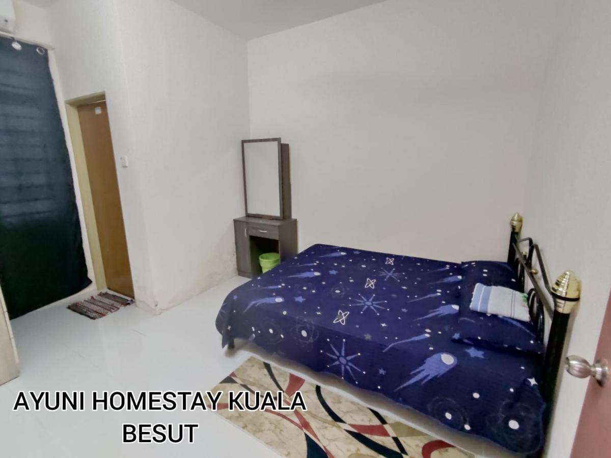 Ayuni Homestay Kuala Besut Terengganu Extérieur photo